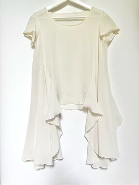 LF Flowy White Top with Flutter ruffle sides